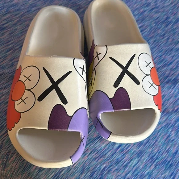 Women’s slides - Picture 4 of 4